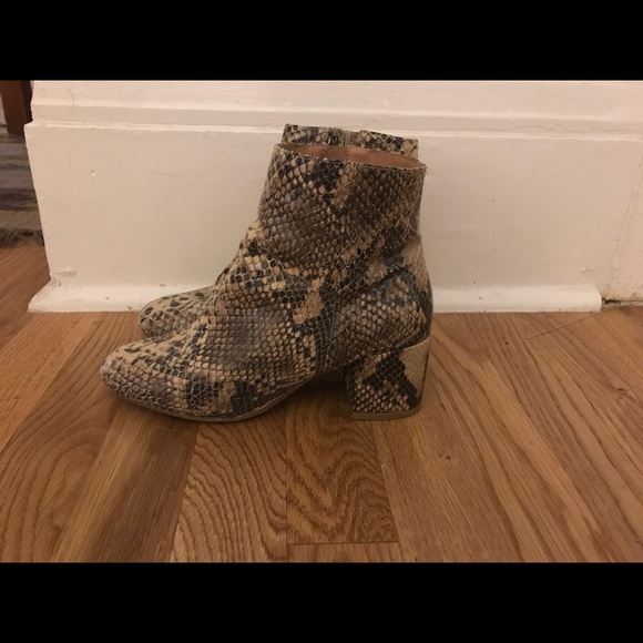 SOLD - Picture 2 of 4